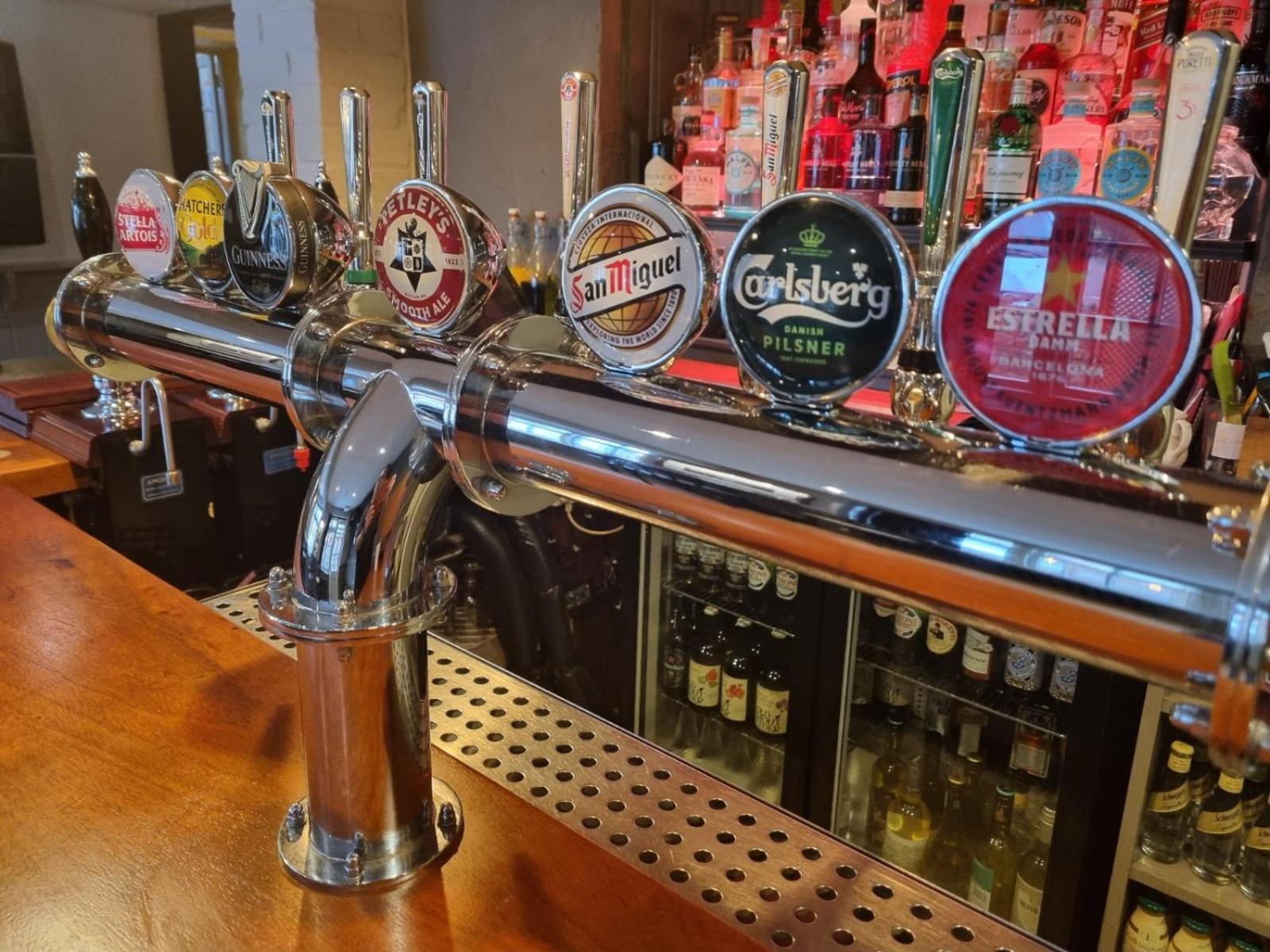 White Horse Inn & Restaurant Stoke Albany Buitenkant foto